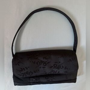 Y2K Steve Madden black little shoulder bag with embroidered floral pattern